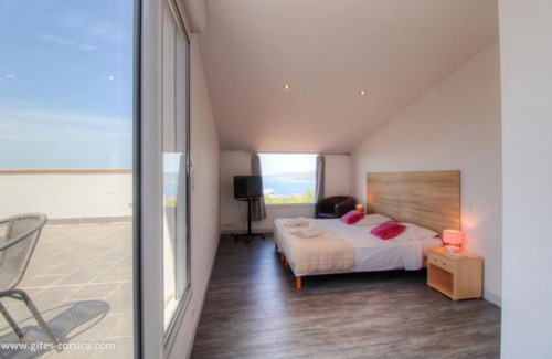 Viggianello Villa | Large friendly house, sea view and ideal location