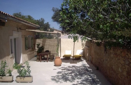 Aups Cottage | Large gîte near St. Moritz Cross, Gorges du Verdon