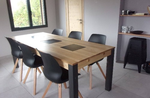 Mont-Saxonnex Ski Chalet | Large gîte sleeping 8 to 15 in chalet at 1000 m in quiet village