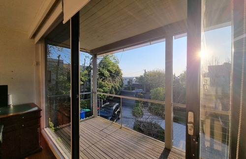 Brighton House | Large Golden Mile house sleeps 12. Within 50 meters of the beach and restaurant.