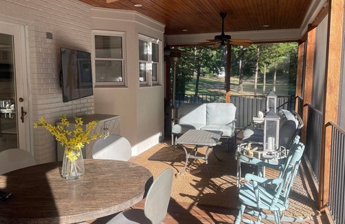 Burney Branch House | Large Golf Course neighborhood 4 Bd, 4.5 Ba