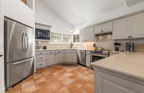 Spicewood House | Large Group Fave - Huge Patios, BBQ Grill, + Views