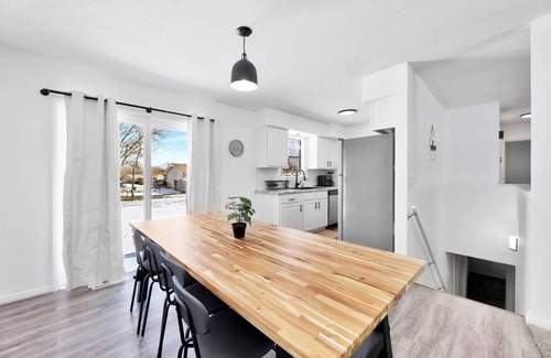 Wichita House | *Large groups welcome! Sleeps 10!*