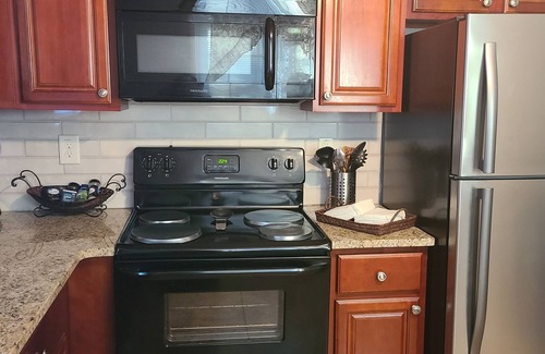 Atlanta House | Large Groups Welcome