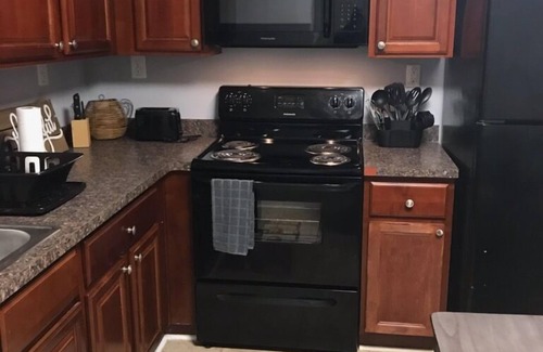 Atlanta House | Large Groups Welcome