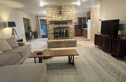 West Sacramento House | Large guesthouse in W. Sacramento with AC, WiFi. 15 Mts to Davis and downtown