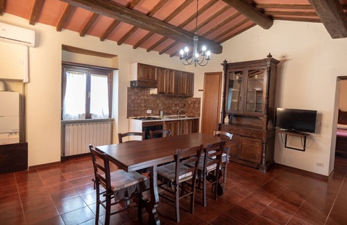 Castiglione del Lago Other | Large holiday cottage with private pool, tennis court and garden