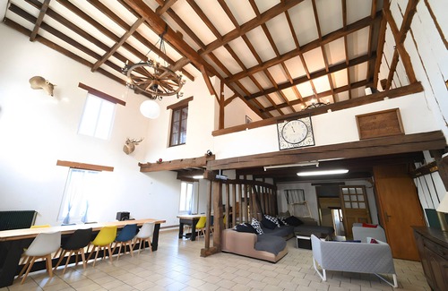 Signy-lAbbaye House | Large Holiday Home for 15 People in the Heart of the Forest