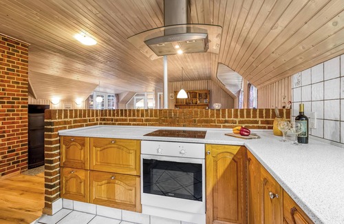 Øhuse House | Large holiday home with pool, spa and sauna, 1500 meters from the North Sea.
