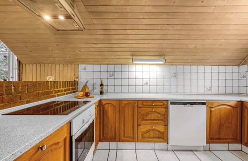 Øhuse House | Large holiday home with pool, spa and sauna, 1500 meters from the North Sea.