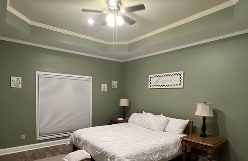 Milton House | Large home in quiet neighborhood in wonderful Cajun town.