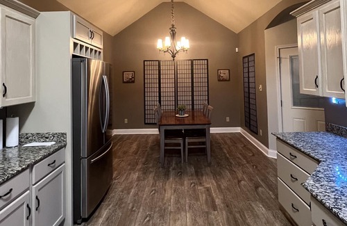 Milton House | Large home in quiet neighborhood in wonderful Cajun town.