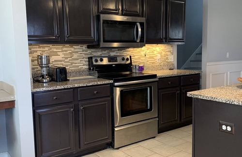 Port Wentworth House | Large home in Savannah for a family of 10 people