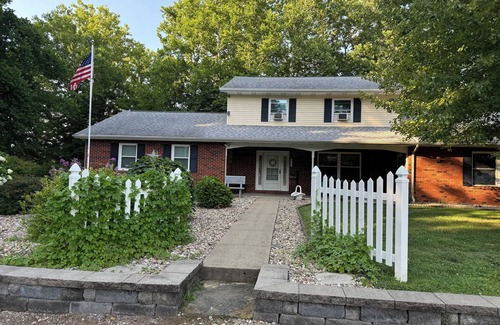Stockport House | Large Home in Southeast, Ohio