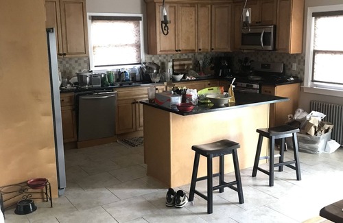 Lynbrook House | LARGE HOME Near NYC, BEACHES, AIRPORT, HAMPTONS