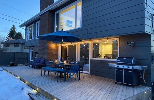 Lake Bonavista House | Large Home with park and mountain views
