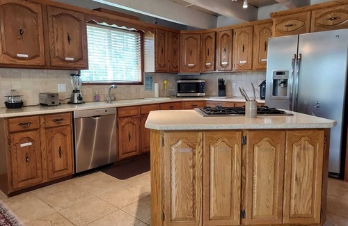 Groveland Cabin | Large Home @ Yosemite Gateway !