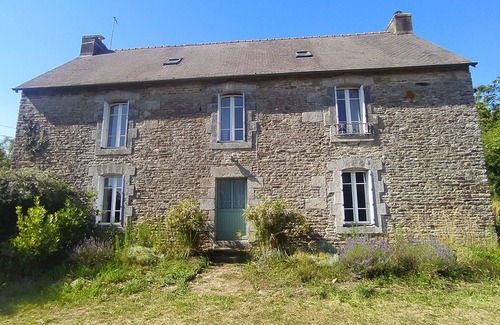 Rosporden House | Large house for 14 people, 20 min from the sea, 5 suites with 5 private bathrooms, 5* bedding