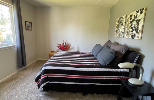 Latah Valley House | LARGE HOUSE IN ALL AGES GATED COMMUNITY ONLY 10 MINUTES FROM DOWNTOWN SPOKANE