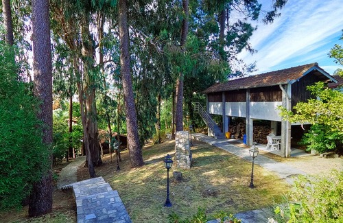Bouvet Island House | Large House in Amares | Groups, Families, Gatherings