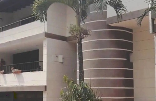 La Castellana House | Large house in Laureles safest area!