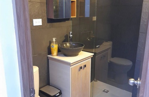 La Castellana House | Large house in Laureles safest area!