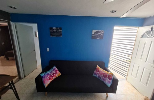 Merida Municipality House | Large house with a/c and Wifi for large groups and families very close to everything 16px