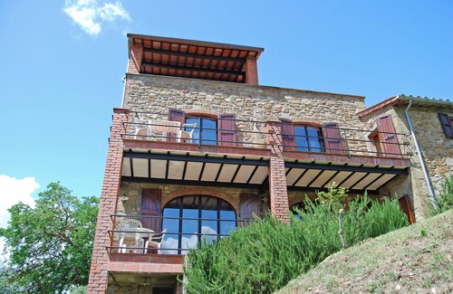 Bivio Lugnano Villa | Large independent villa with pool: privacy, absolute quiet and sweeping views.