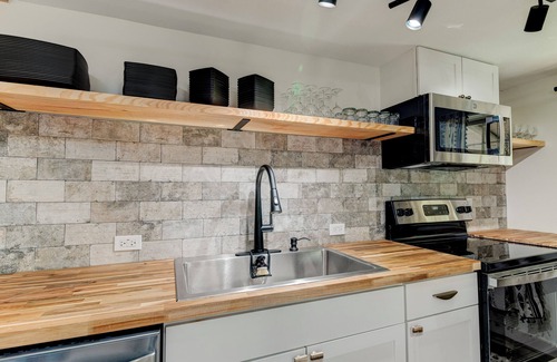 Waynesville Cabin | Large Lodge within walking distance to downtown Waynesville - sleeps 16