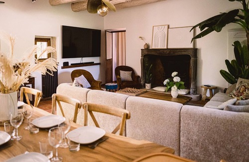 Cavaillon Other | Large Luberon stone farmhouse with beach pool - Le mas du chemin blanc