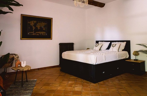 Cavaillon Other | Large Luberon stone farmhouse with beach pool - Le mas du chemin blanc