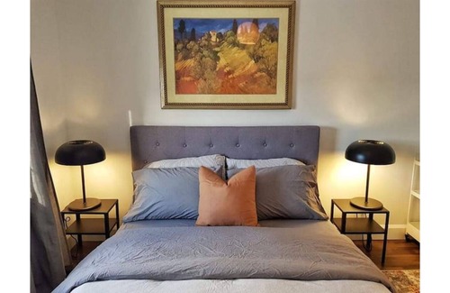 Halifax House | Large luxurious 3 bdrm home pet friendly/yard