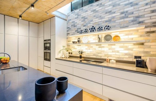 Holborn and Covent Garden Apartment | Large Luxury Contemporary Apt in Bloomsbury