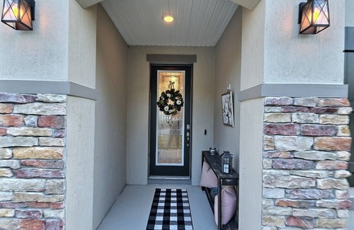 Palm Coast House | LARGE Luxury Home in Palm Coast: 3 bathrooms + 86" TV + Office