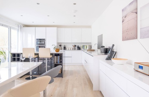 Downderry House | Large luxury home walking distance to the sea in Downderry