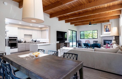 Palm Springs House | Large Luxury Private Home in Andreas Hills PROMO FOR WEEKLY STAY OF 5%