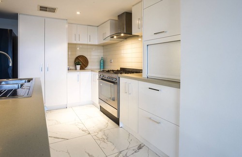 Scarborough House | Large Modern Home close to Scarborough Beach