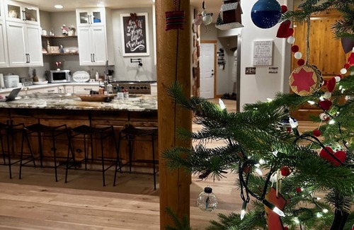 Bozeman Other | Large Mountain Farmhouse and Party Barn Event Venue-Gorgeous Views