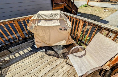 Kings Beach House | Large Mountain Home with 5 min flat walk to beach, short drive to slopes/town