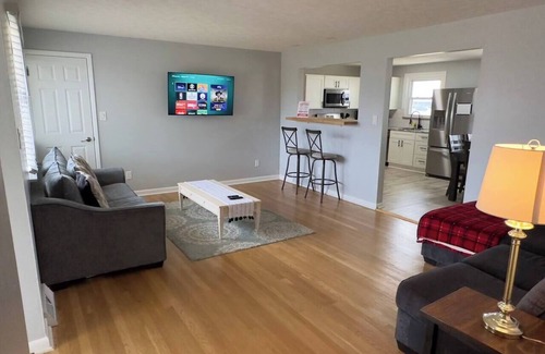 Huron House | Large Nickel Plate Beach Area Home