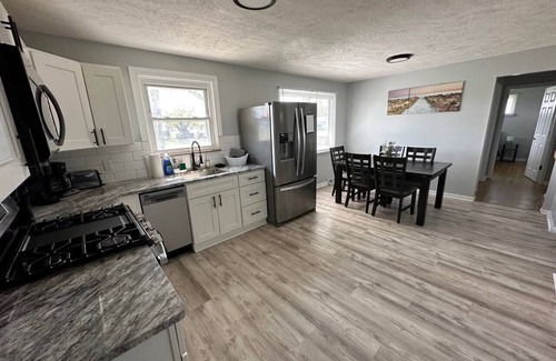 Huron House | Large Nickel Plate Beach Area Home