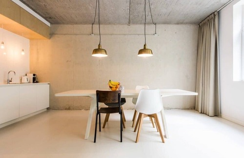 Westpoort Apartment | Large One-bedroom Apartment Comfort