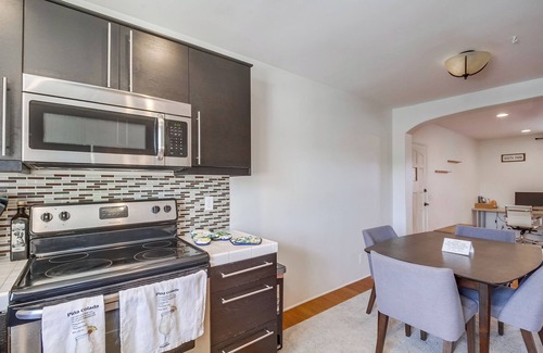 Civic Core Apartment | Large One Bedroom Charming Place
