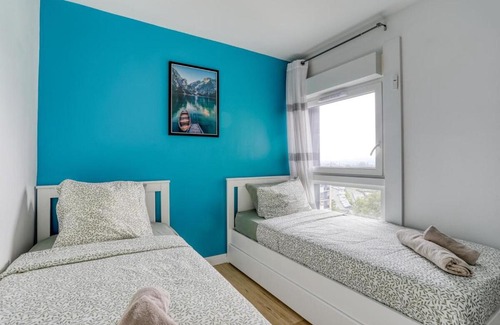 Sevran Apartment | Large-Paris, CDG, Villepinte Expo, Disney, Asterix