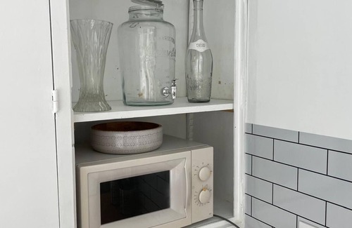 Loupeigne House | Large party house, family or EVJ/G Ideal for get-togethers.