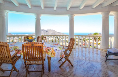 Chayofa Apartment | Large Penthouse Apartment in a Luxury Villa with Pool ans Sea View
