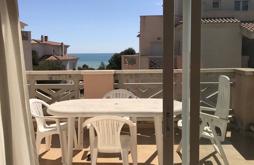 Peniscola House | Large penthouse on 2 floors, 3 bedrooms, Parking, Wifi. 60m from communal swimming pool and beach