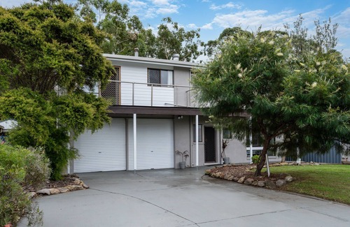 Callala Beach House | Large Pet Friendly house with pool