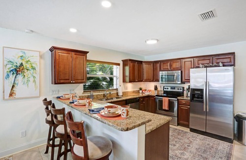 Naples Park House | Large Pool Home Perfect for Everyone – Minutes from Beaches and Restaurants