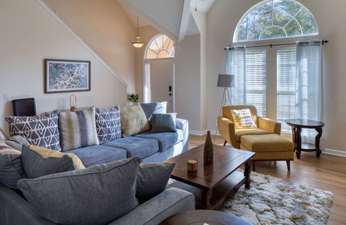 Pooler House | Large private 4 BR home near SAV airport with TV in every bedroom